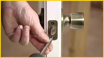 Metro Locksmith Services Portland, OR 503-404-4028 - 14-install-new-lock